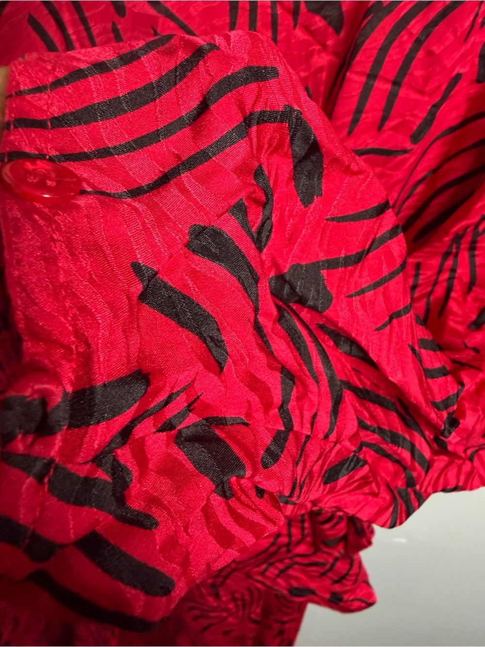 Vtg 100% Silk Red Patterned Long-Sleeve Midi Dress - Picture 4 of 10